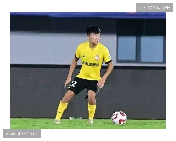 杨希自信中超防外援越南无忧